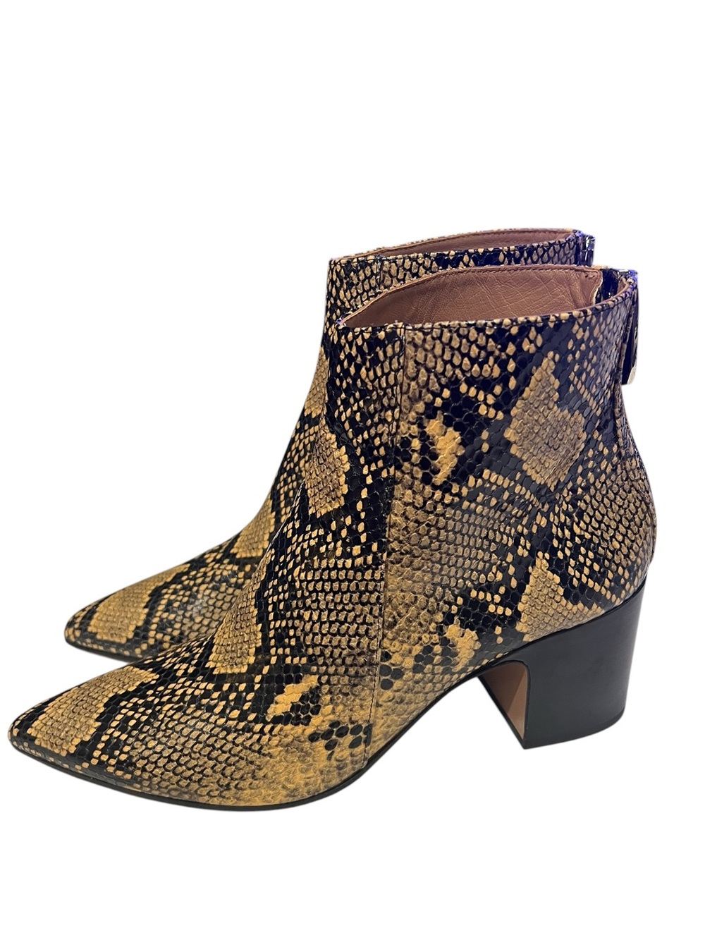 Nomasei snake-print ankle boots featuring a pointed toe and block heel size 41.5
